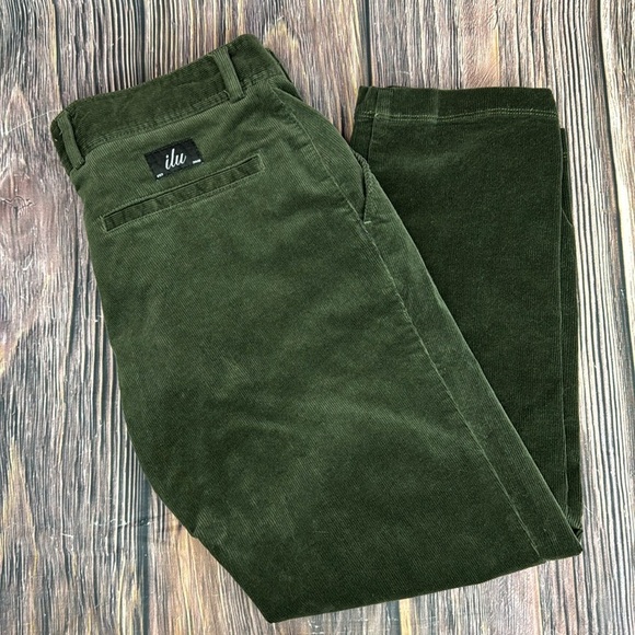 I Love Ugly -Slim Kobe Pant- Medium - Picture 1 of 12